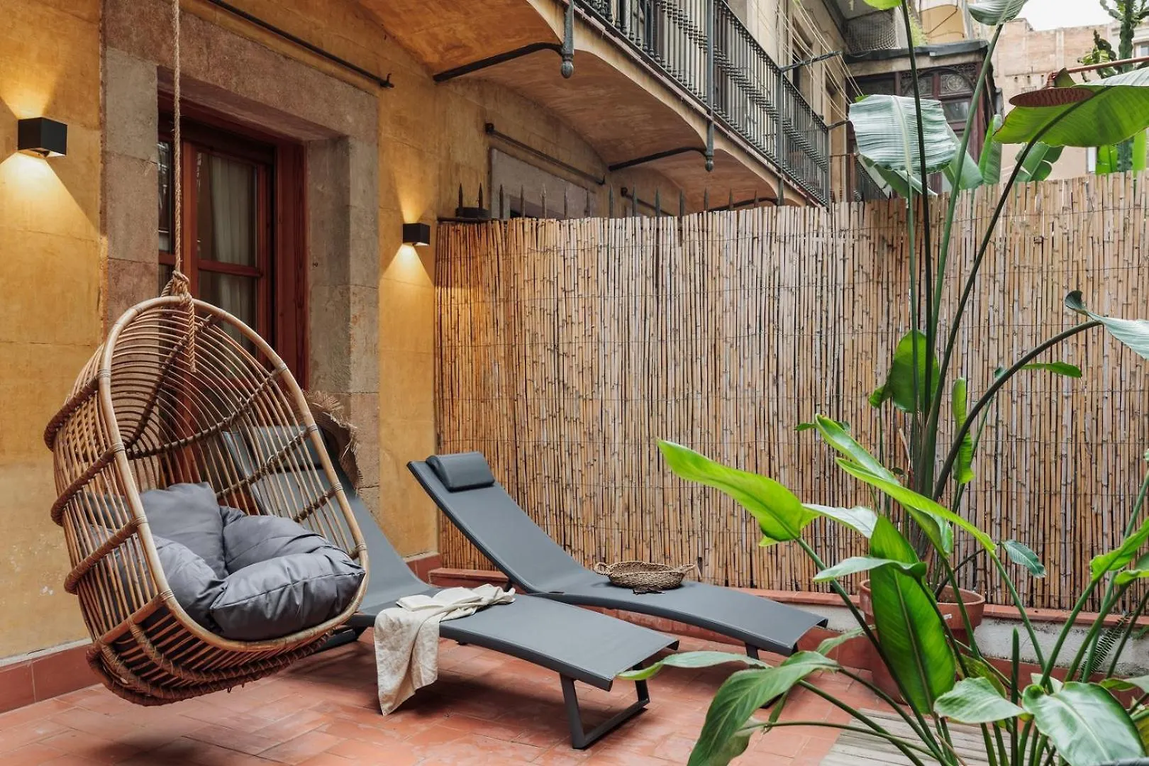Apartment Komodo - 3 Bedrooms And Terrace In El Born Barcelona